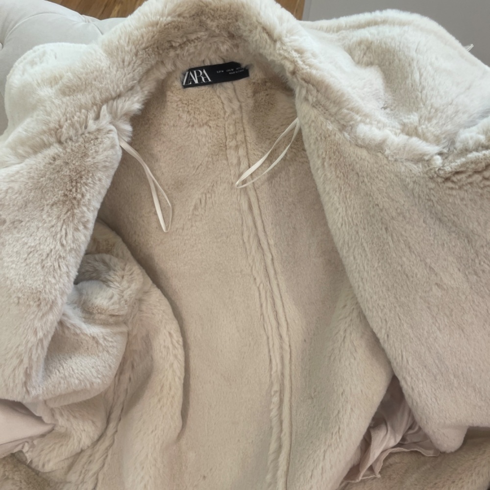 Jacket - Picture 3 of 4
